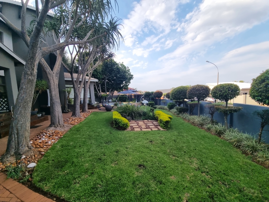 4 Bedroom Property for Sale in Boschdal North West